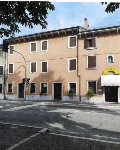 VILLAFRANCA DI VERONA - VERONA - HOTEL IN ASTA IN VIA CAVOUR 19