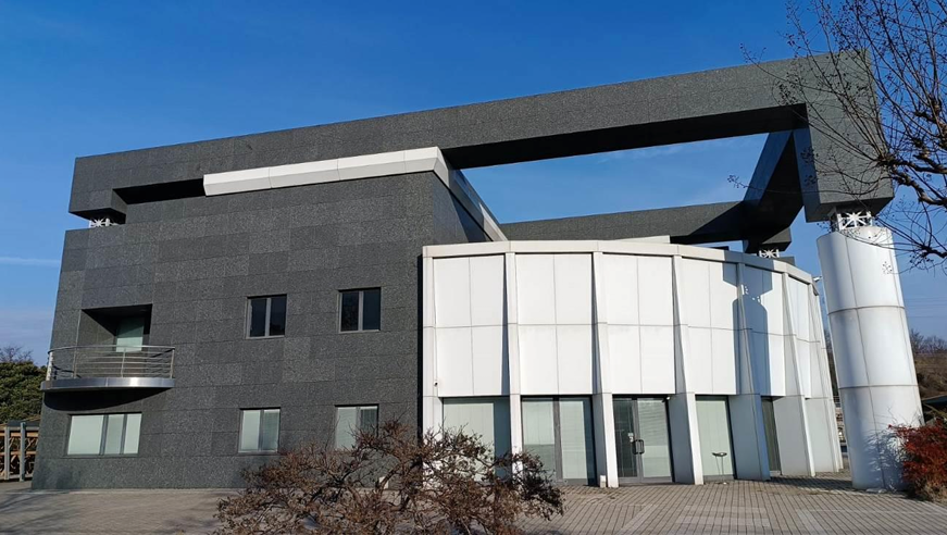 PESCANTINA (VR) CAPANNONE CON UFFICI E APPARTAMENTO IN ASTA IN VIA SACCO 4