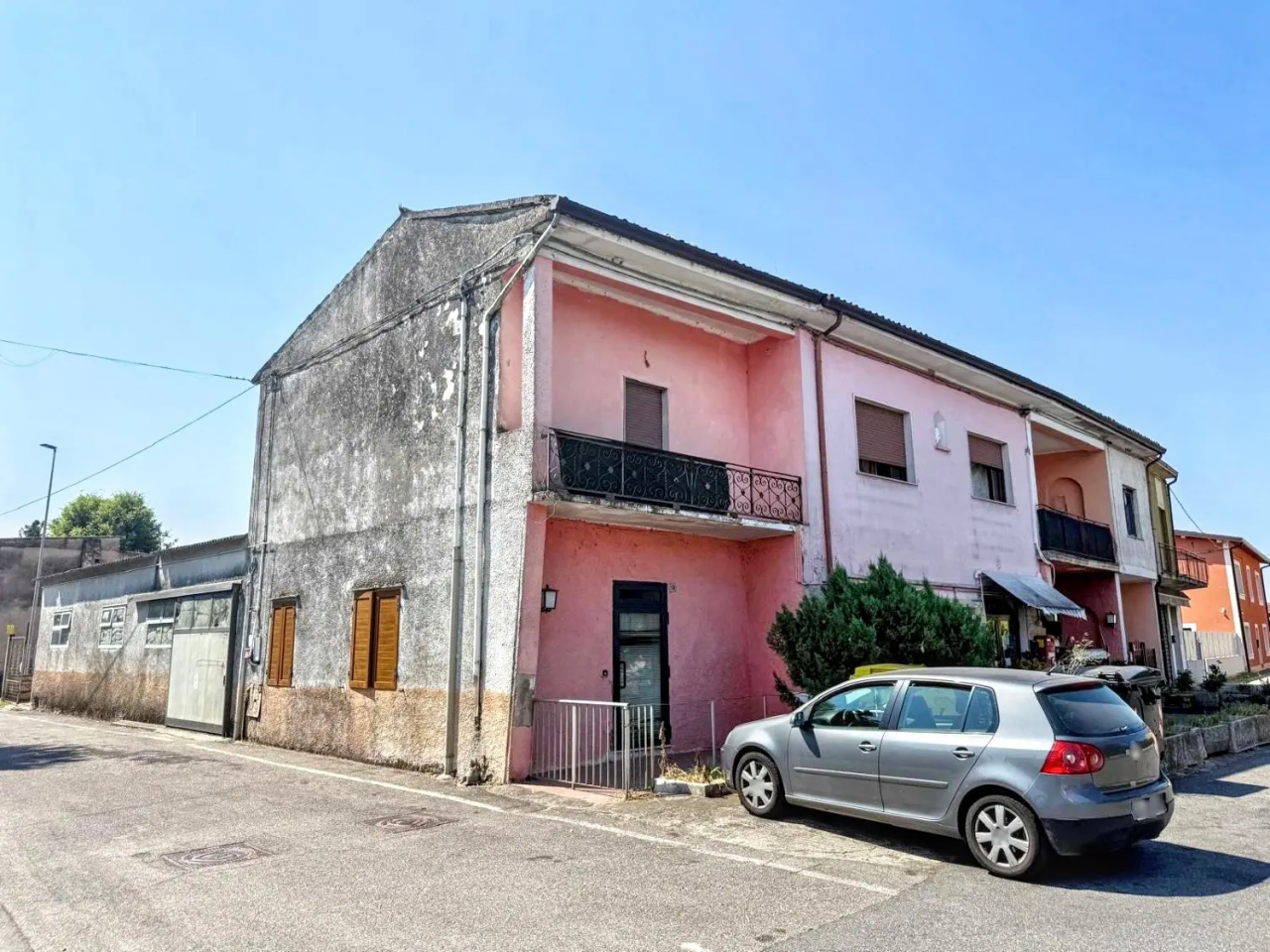 ZEVIO (VR) LOCALE COMMERCIALE IN ASTA IN PIAZZA DELLA REPUBBLICA 12