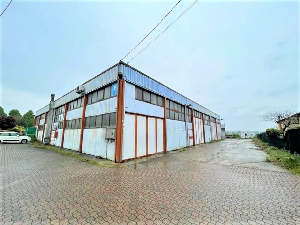 NOGAROLE ROCCA (VR) CAPANNONI CON PERTINENZA IN ASTA IN VIA ROMA 16