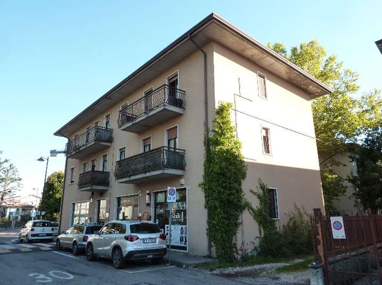 SAN MARTINO BUON ALBERGO (VR) - GARAGE IN ASTA IN VIA RADISI 22